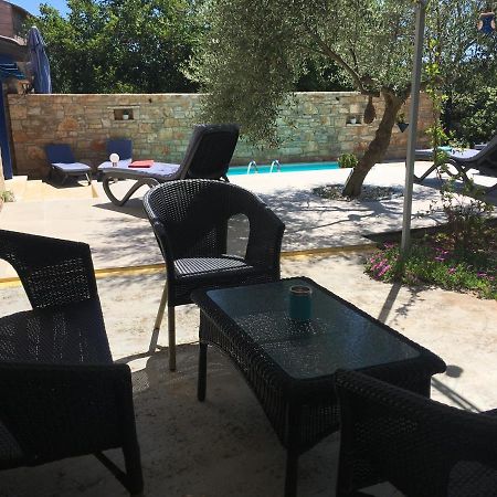 Holiday Home Ava1 With Pool & Holiday Home Ava2 With Whirlpool Baderna Exteriör bild