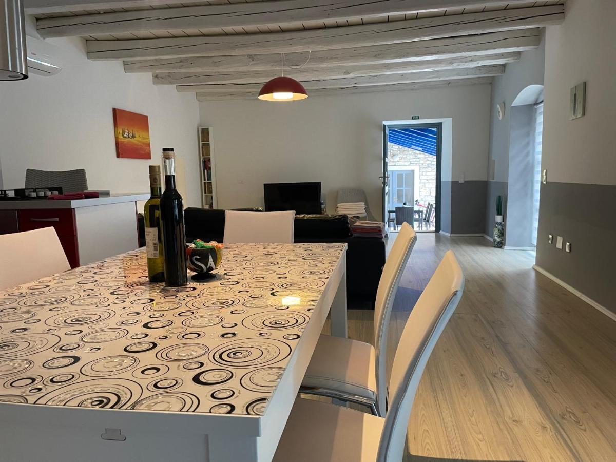 Holiday Home Ava1 With Pool & Holiday Home Ava2 With Whirlpool Baderna Exteriör bild
