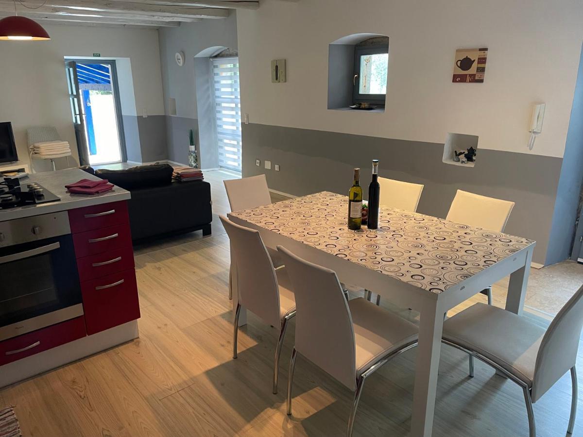 Holiday Home Ava1 With Pool & Holiday Home Ava2 With Whirlpool Baderna Exteriör bild
