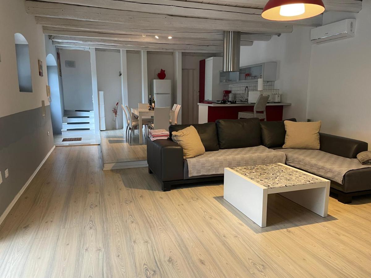 Holiday Home Ava1 With Pool & Holiday Home Ava2 With Whirlpool Baderna Exteriör bild