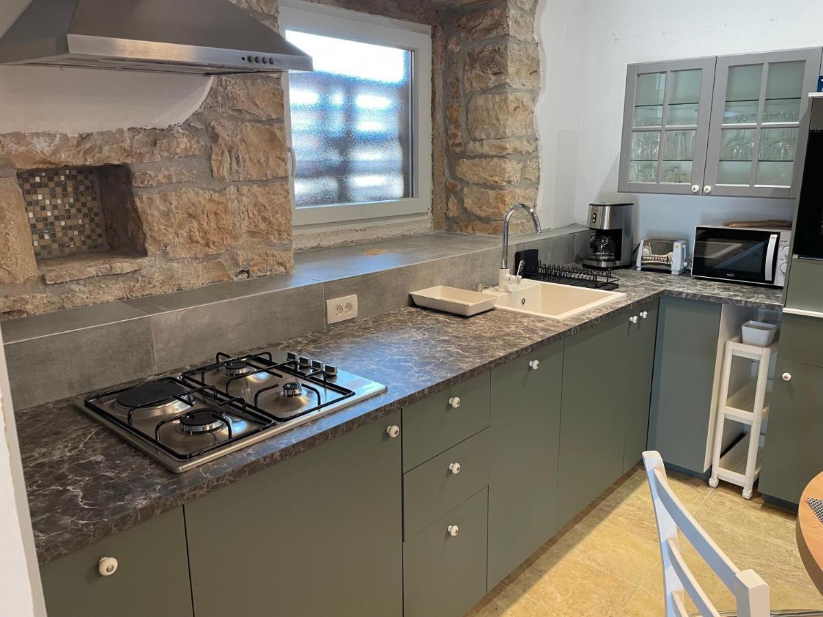 Holiday Home Ava1 With Pool & Holiday Home Ava2 With Whirlpool Baderna Exteriör bild