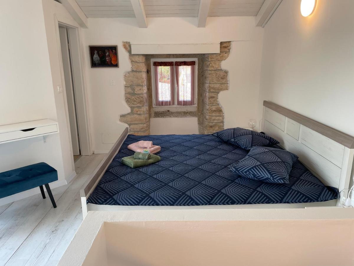 Holiday Home Ava1 With Pool & Holiday Home Ava2 With Whirlpool Baderna Exteriör bild