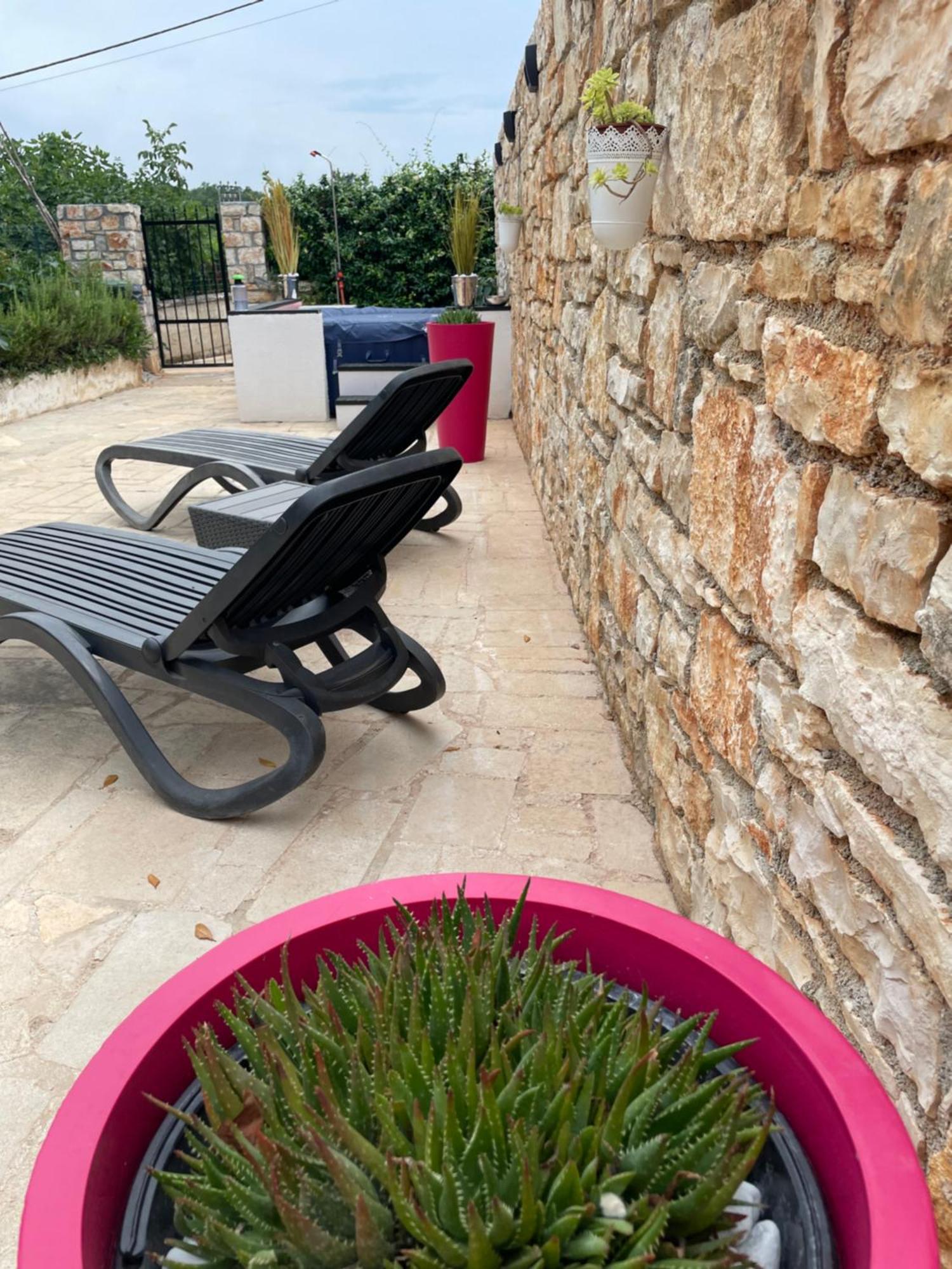 Holiday Home Ava1 With Pool & Holiday Home Ava2 With Whirlpool Baderna Exteriör bild